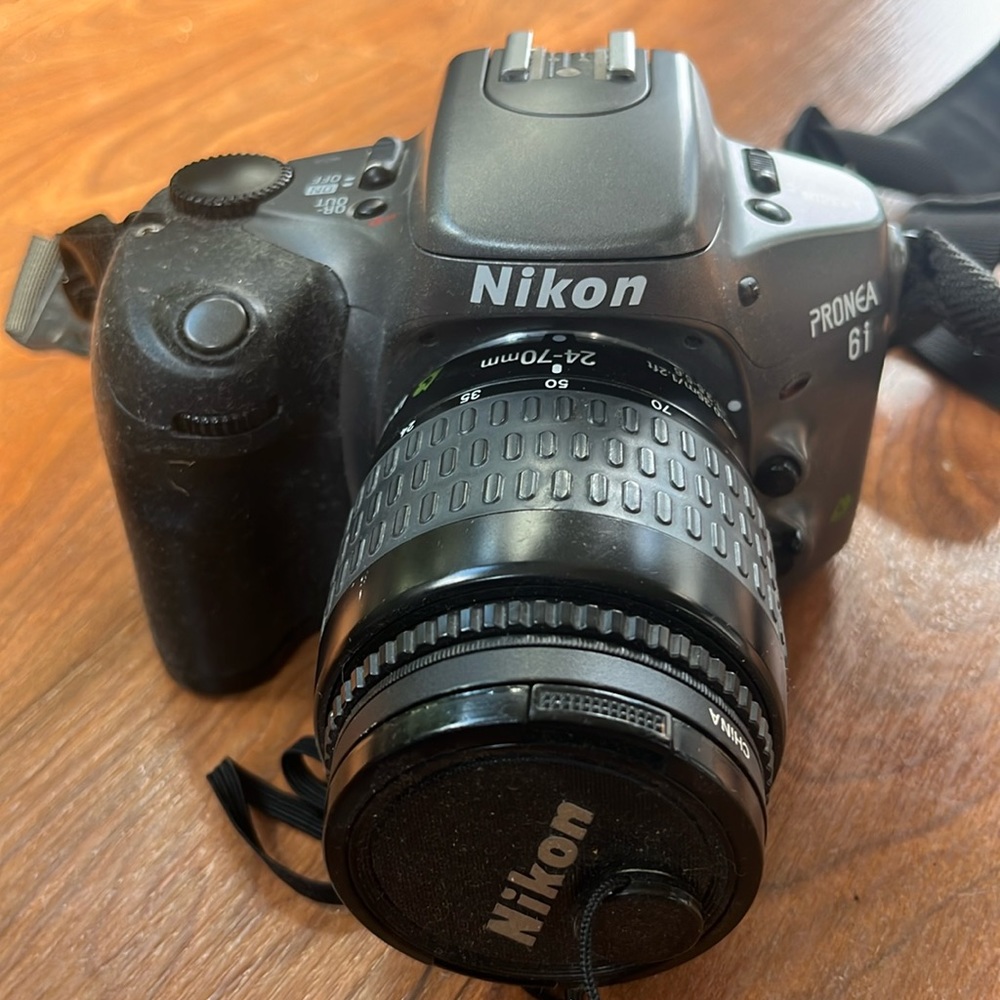Nikon Pronea 6i 35mm camera